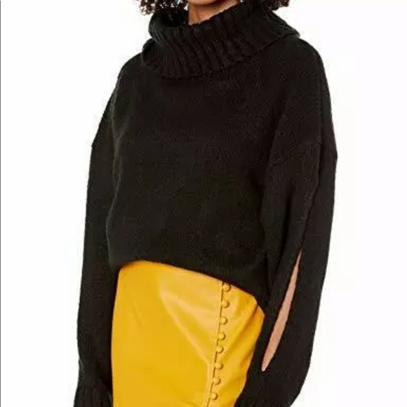 Kendall and Kylie X Revolve Slit Sleeve Black Turtleneck Sweater Size S - Picture 1 of 6